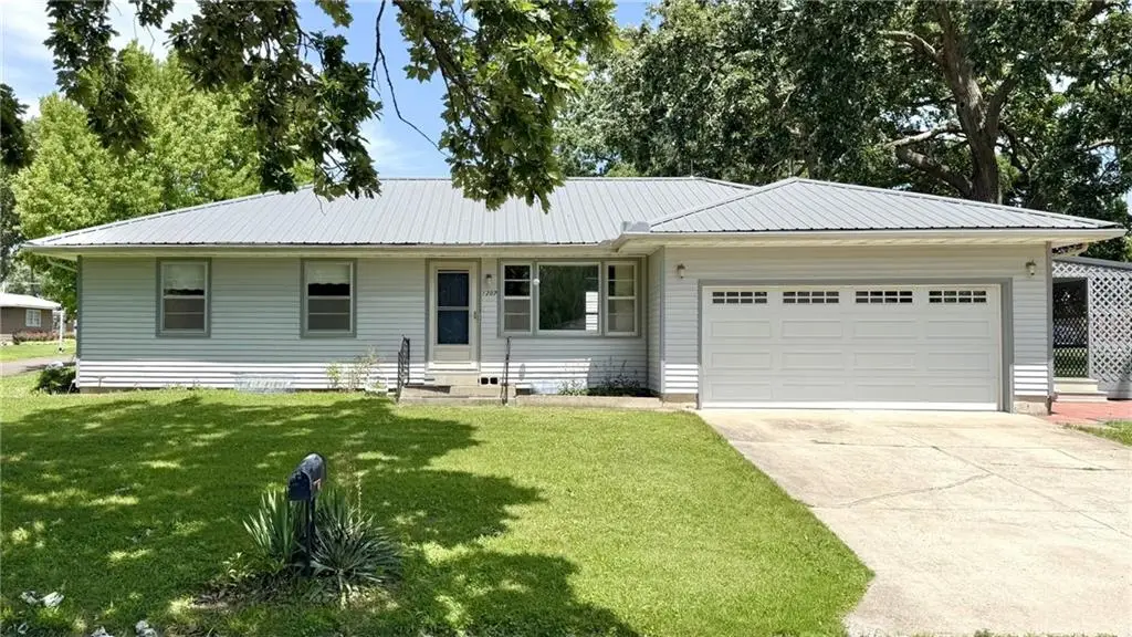 1207 Scott Street, Trenton, MO 64683 - #1