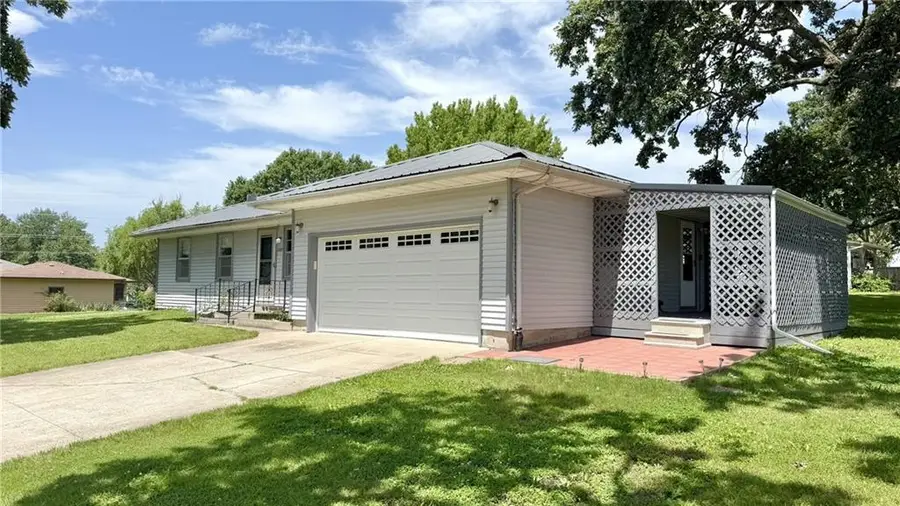 1207 Scott Street, Trenton, MO 64683 - #3