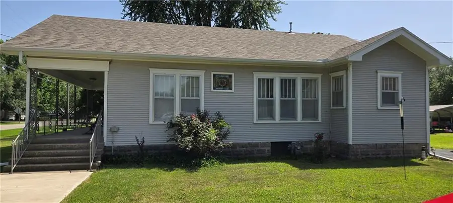 400 S Mount Carmel Road, Frontenac, KS 66763 - #2