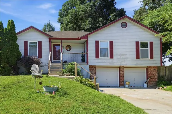 1108 Brook Court, Blue Springs, MO 64015