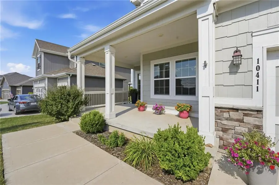10411 N Chelsea Avenue, Kansas City, MO 64156 - #3