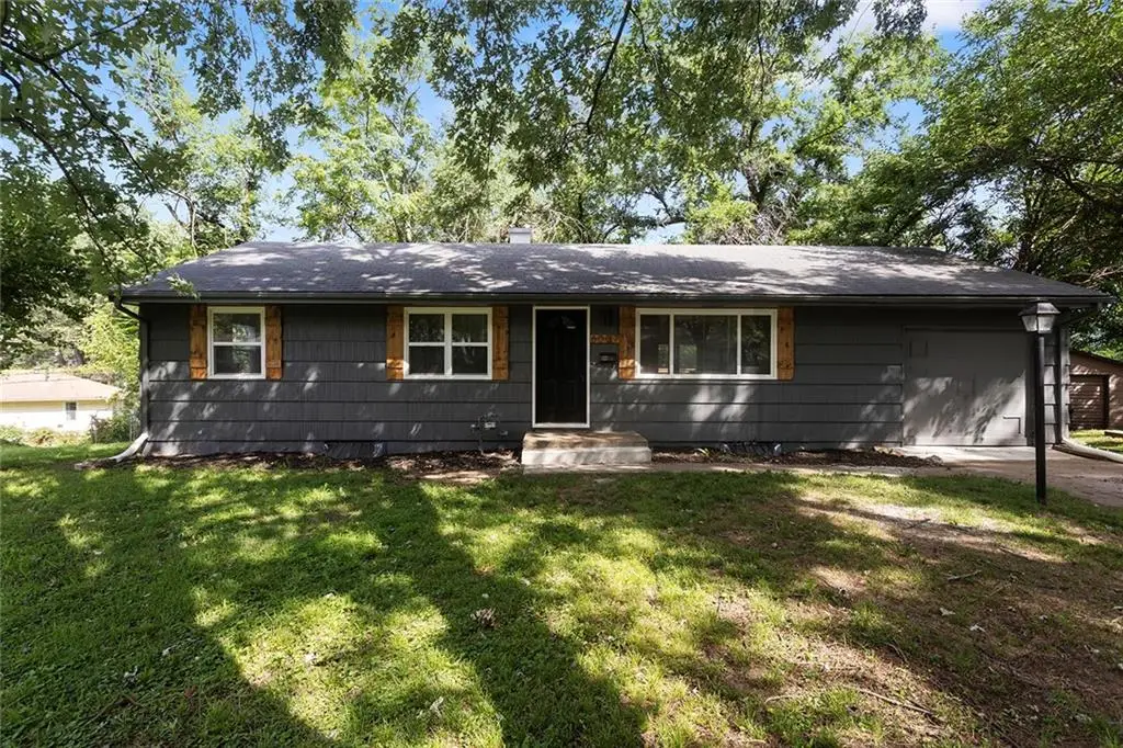 6007 E 102nd Street, Kansas City, MO 64134 - #1