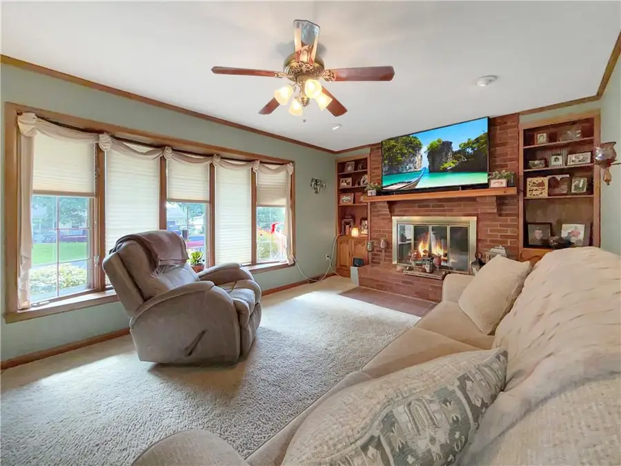 1114 Hilltop Drive, Carrollton, MO 64633 - #3