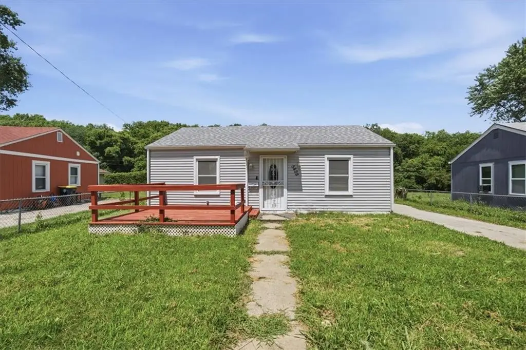 5428 College Avenue, Kansas City, MO 64130 - #1