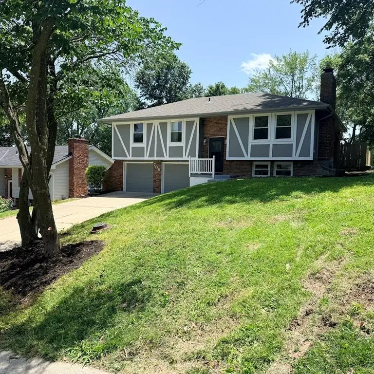709 Elm Street, Liberty, MO 64068 - #2
