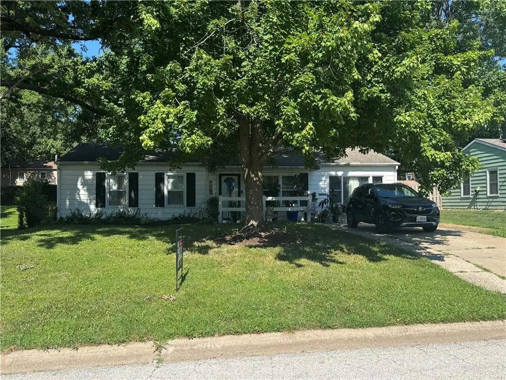 1304 N Indian Lane, Independence, MO 64056 - #1