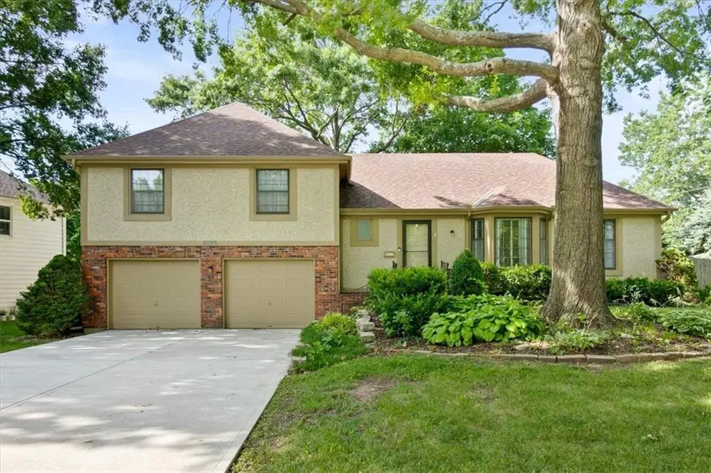 10215 W 101st Street, Overland Park, KS 66212 - #1