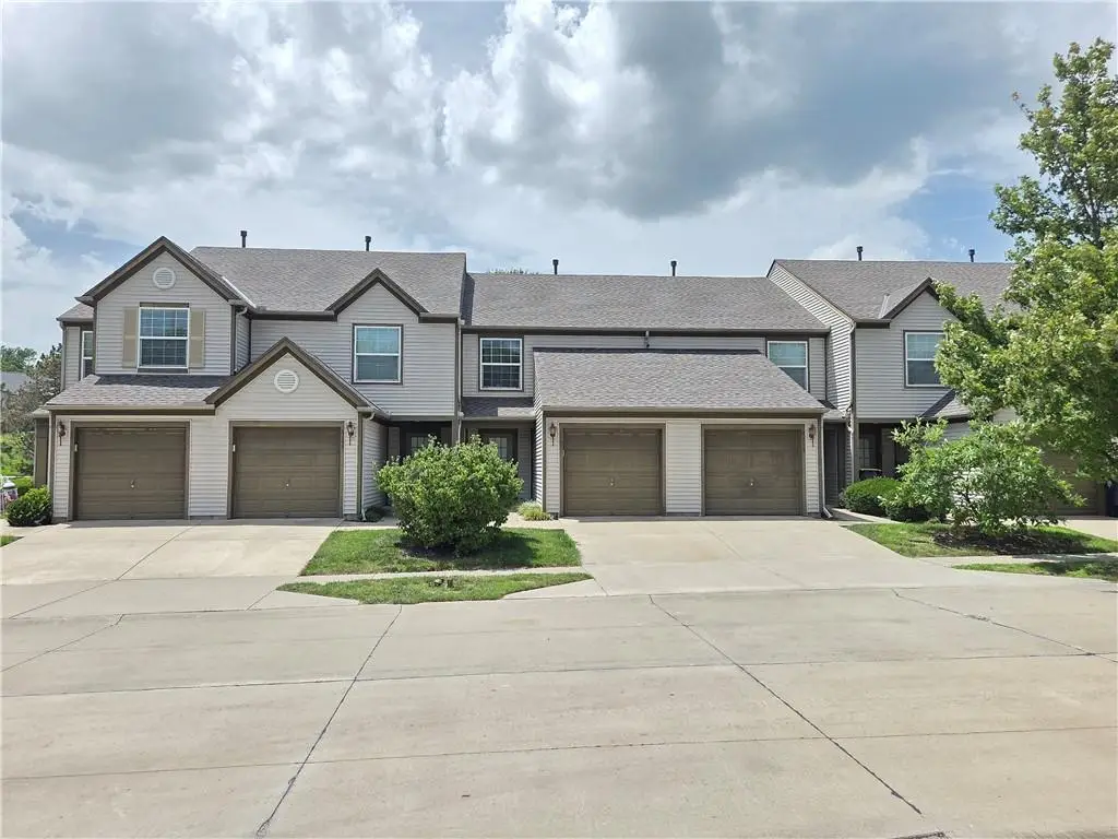 5409 N Mercier Avenue E, Kansas City, MO 64118 - #1