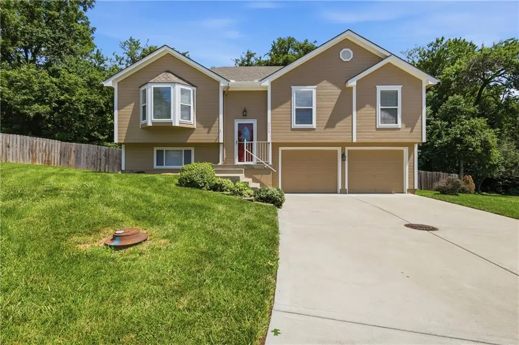2358 NE Overbrook Drive, Blue Springs, MO 64029 - #1