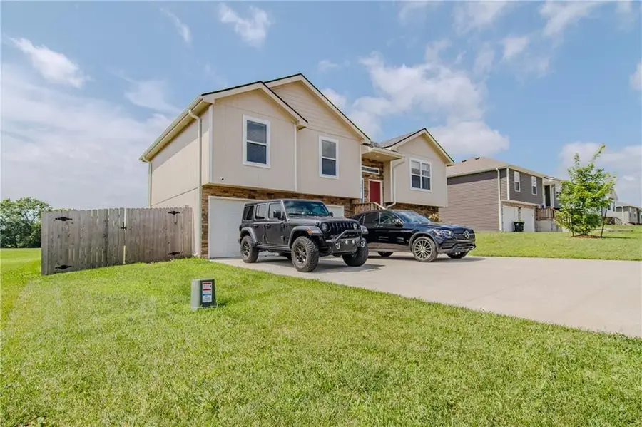 1601 W 6th Street Terrace, Knob Noster, MO 65336 - #3