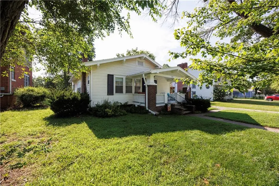 428 N 11th Street, Fredonia, KS 66736 - #3