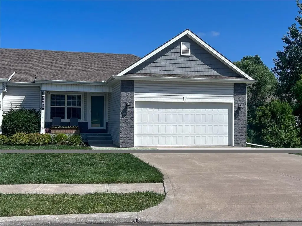 3209 Sheffield Lane, Saint Joseph, MO 64506 - #1