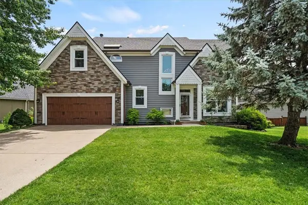 8501 W 149th Terrace, Overland Park, KS 66223