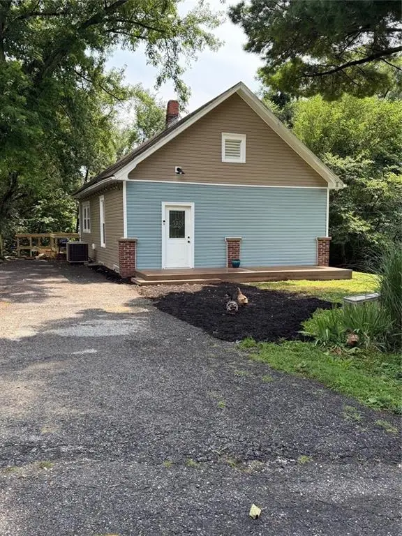 1404 Cudmore Avenue, Saint Joseph, MO 64503 - #1