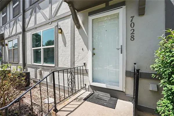 7028 N Fisk Court, Kansas City, MO 64151