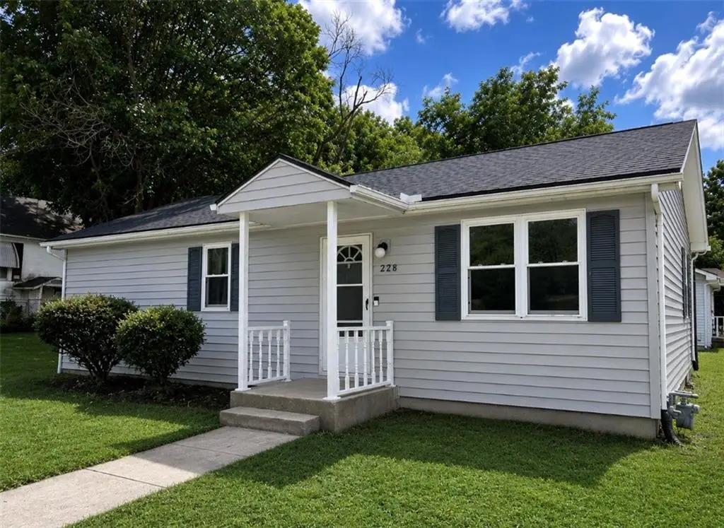228 S Main Street, Liberty, MO 64068 - #1