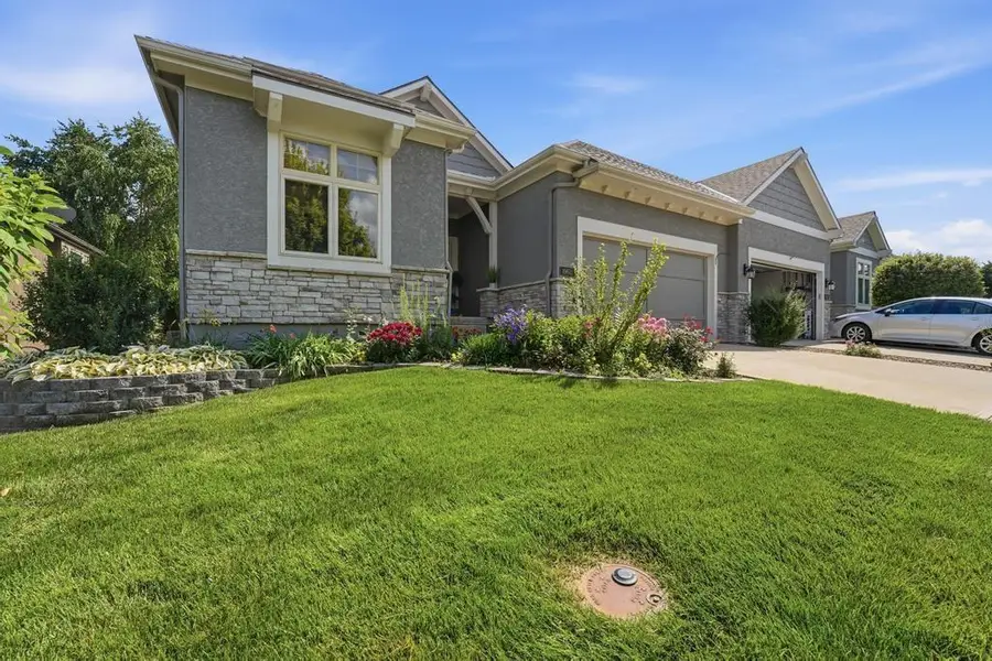 19611 W 100th Street, Lenexa, KS 66220 - #2