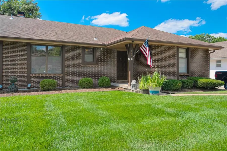 607-609 E 117 Street, Kansas City, MO 64131 - #2