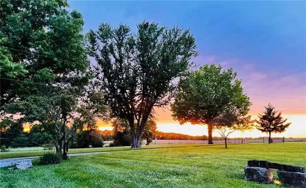 2675 W 215th Street, Bucyrus, KS 66013
