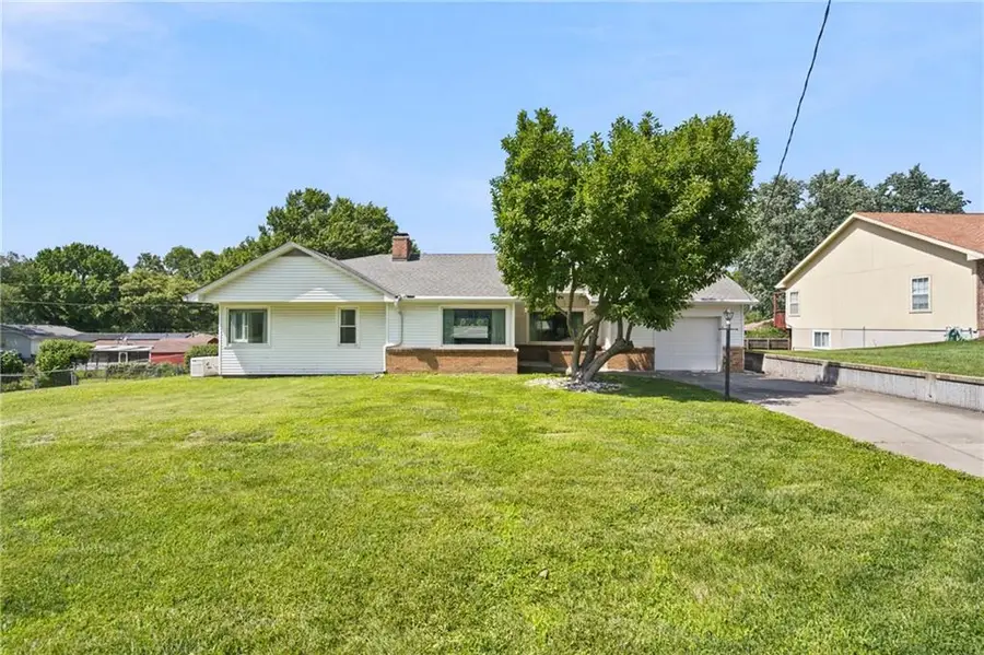 1830 Shawnee Street, Leavenworth, KS 66048 - #2