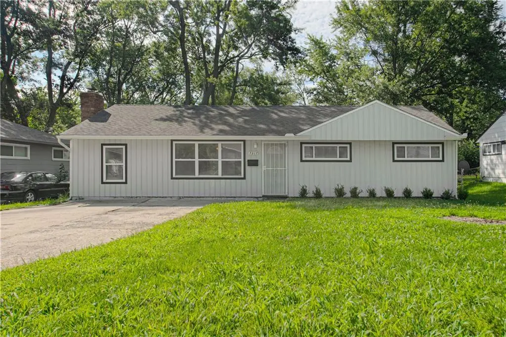 7317 E 109th Street, Kansas City, MO 64134 - #1