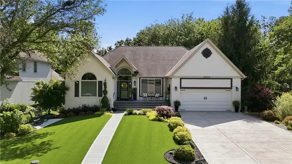 15312 Woodson Lane, Overland Park, KS 66223