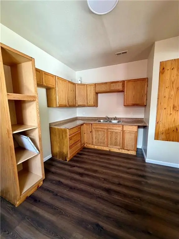 619 N 26th Street, Parsons, KS 67357 - #2