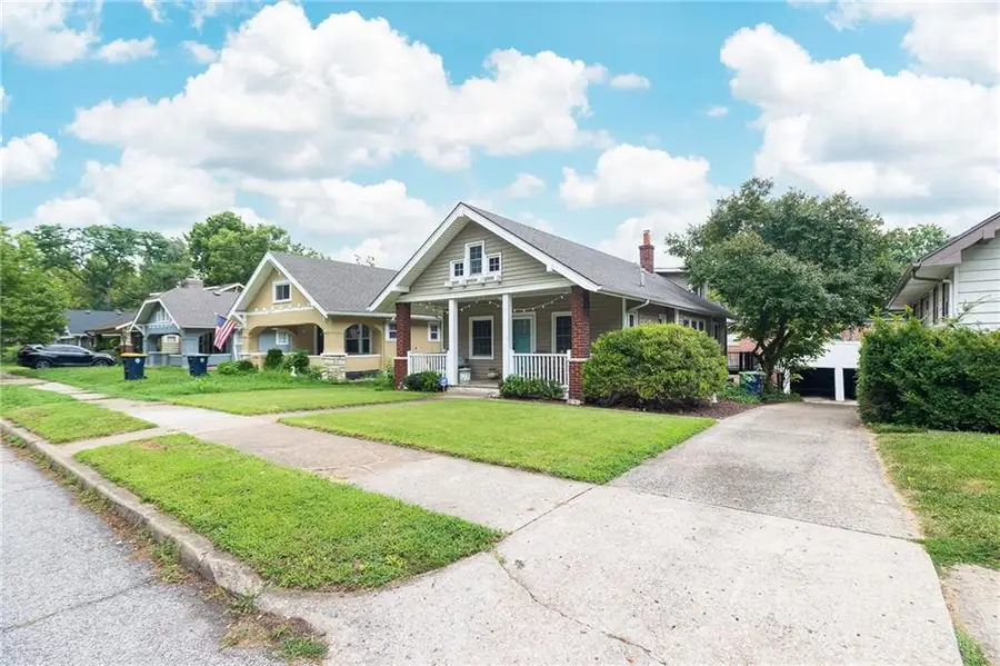 4405 Terrace Street, Kansas City, MO 64111 - #2