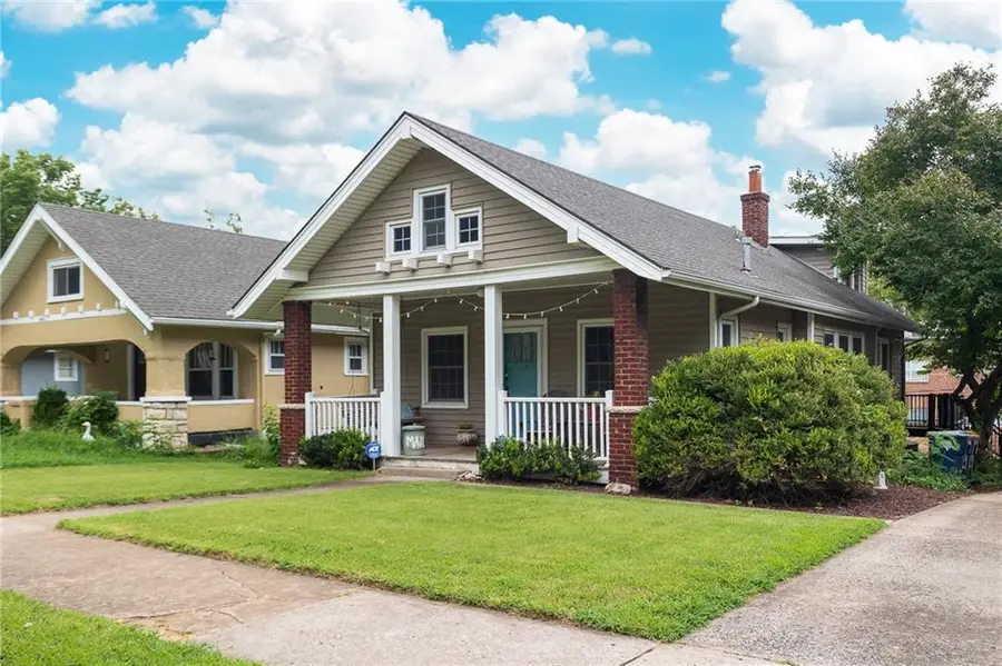 4405 Terrace Street, Kansas City, MO 64111 - #3
