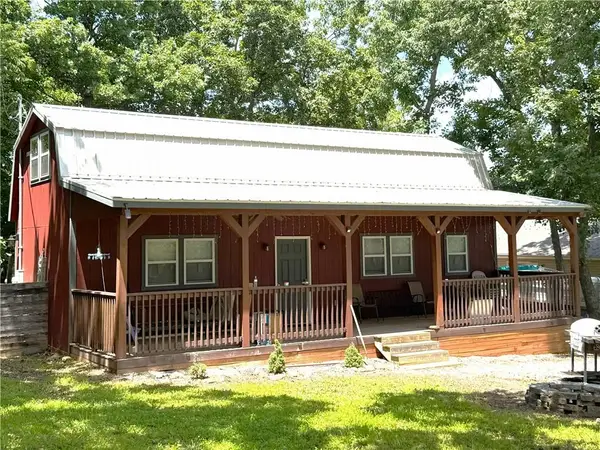 33 Mystic Lane, Linn Valley, KS 66040