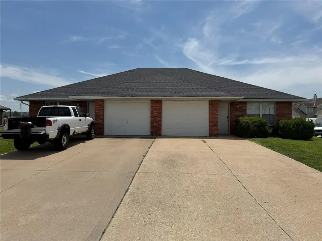 165 & 167 NW Woodbury Drive, Grain Valley, MO 64029 - #1