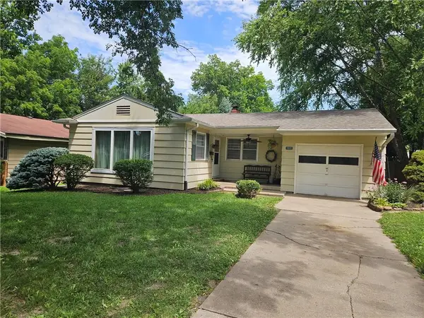 3513 Doniphan Avenue, St Joseph, MO 64507