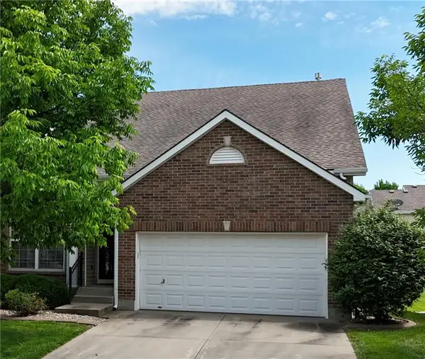 1147 SW Arborfair Drive, Lee's Summit, MO 66082