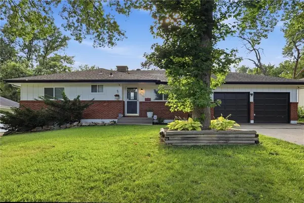 6426 Harvard Avenue, Raytown, MO 64133