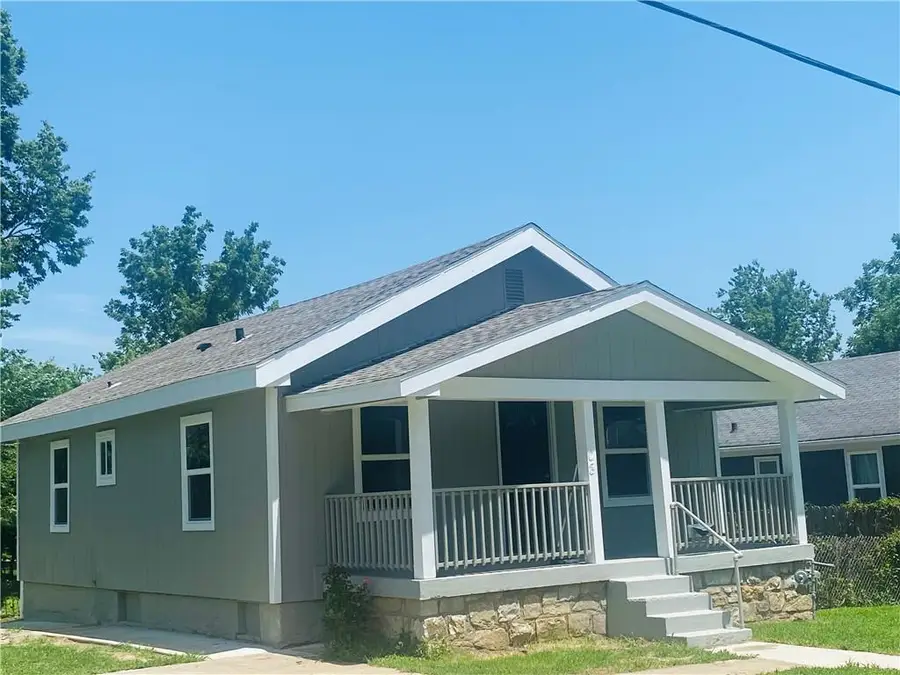 3208 Rowland Avenue, Kansas City, KS 66104 - #2