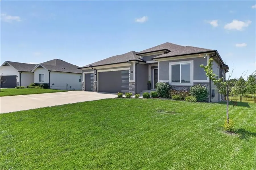 27802 E 134th Street, Lake Lotawana, MO 64086 - #3