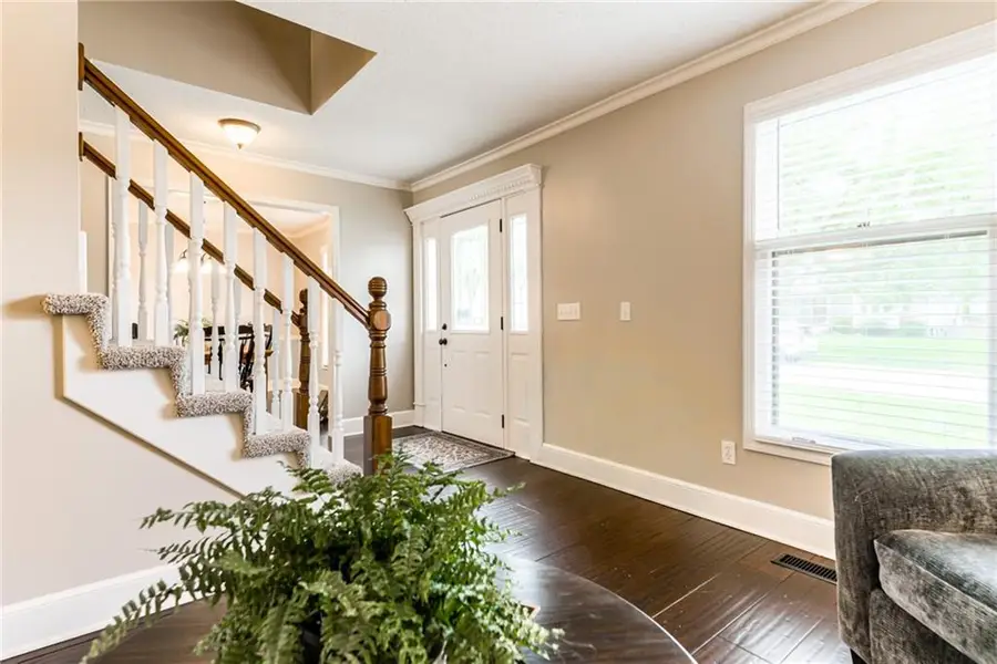 1385 E Meadow Lane, Olathe, KS 66062 - #2