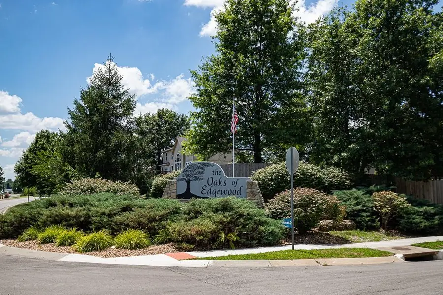 1000 SW Redbud Circle, Oak Grove, MO 64075 - #2