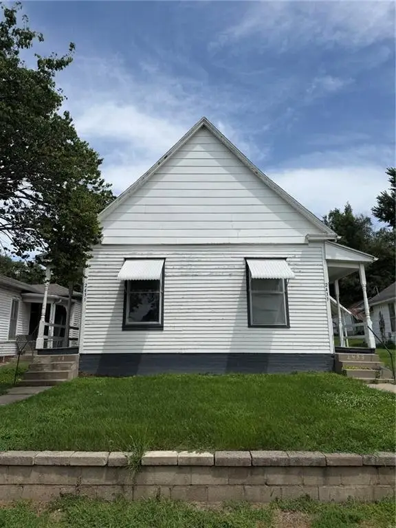 2431-33 S 11 Street, St Joseph, MO 64503