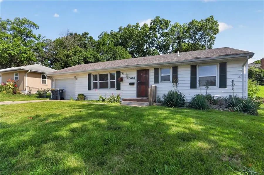 3608 E 106th Terrace, Kansas City, MO 64137 - #2