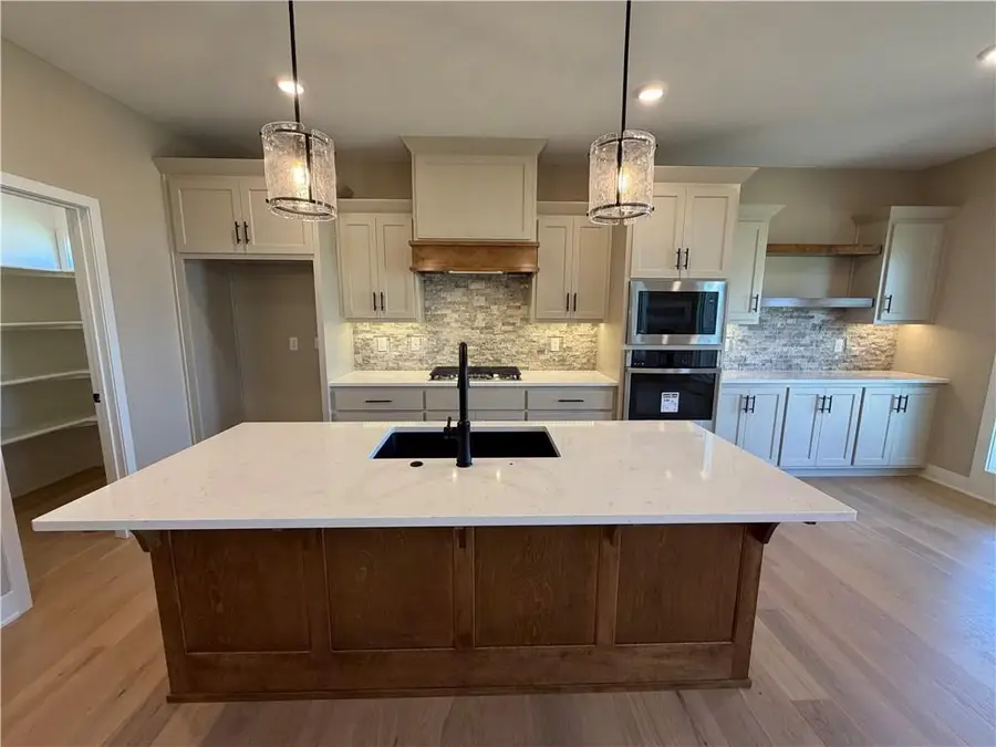 524 Skyview Lane, Liberty, MO 64068 - #3