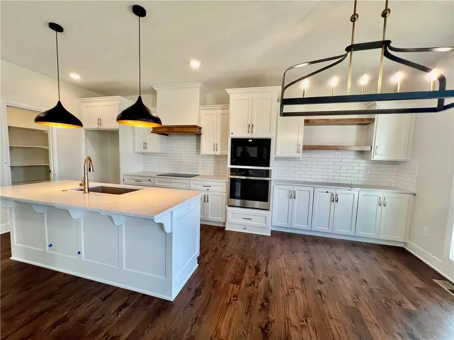 2144 Deerfield Terrace, Liberty, MO 64068 - #2
