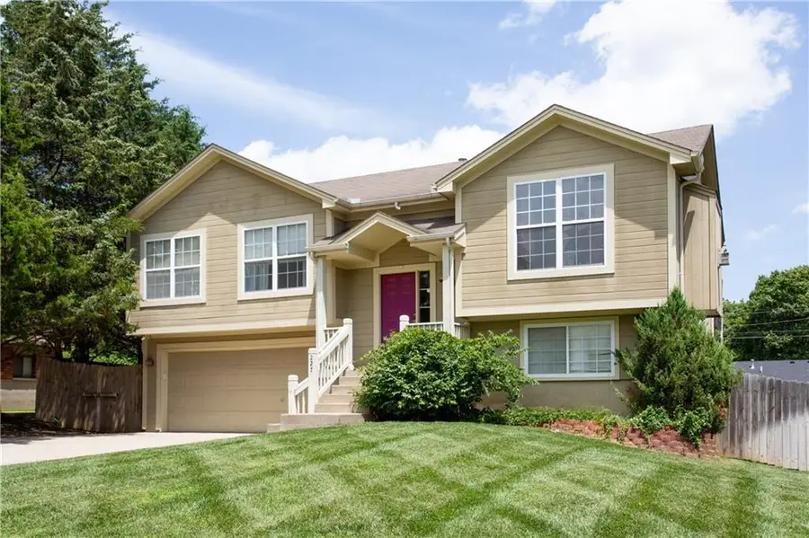 227 N 71st Street, Kansas City, KS 66112 - #2