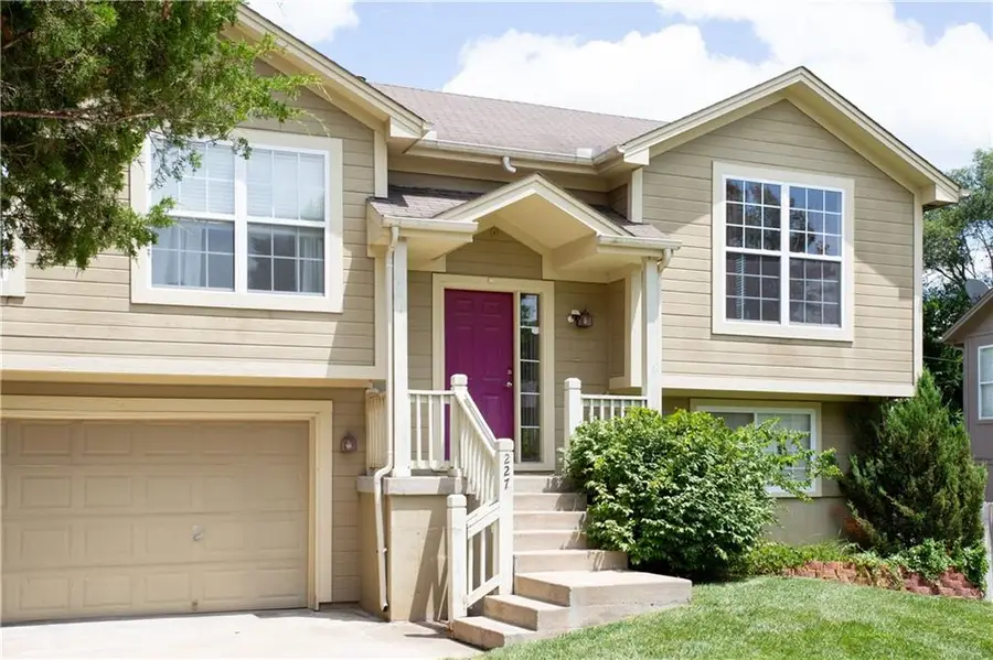227 N 71st Street, Kansas City, KS 66112 - #3