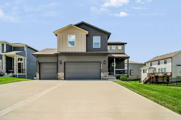 1244 Hillmann Lane, Warrensburg, MO 64093