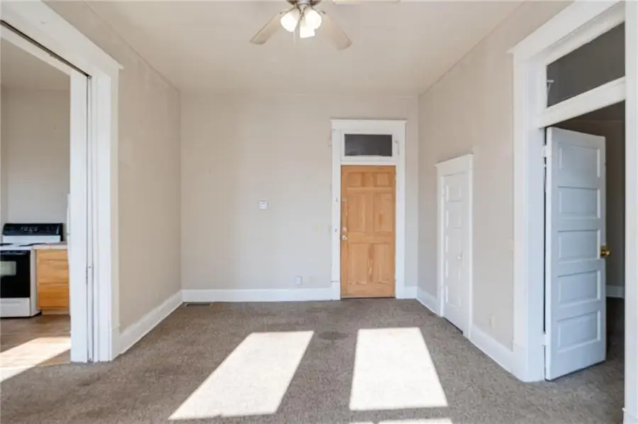 1421 Penn Street, Saint Joseph, MO 64503 - #2