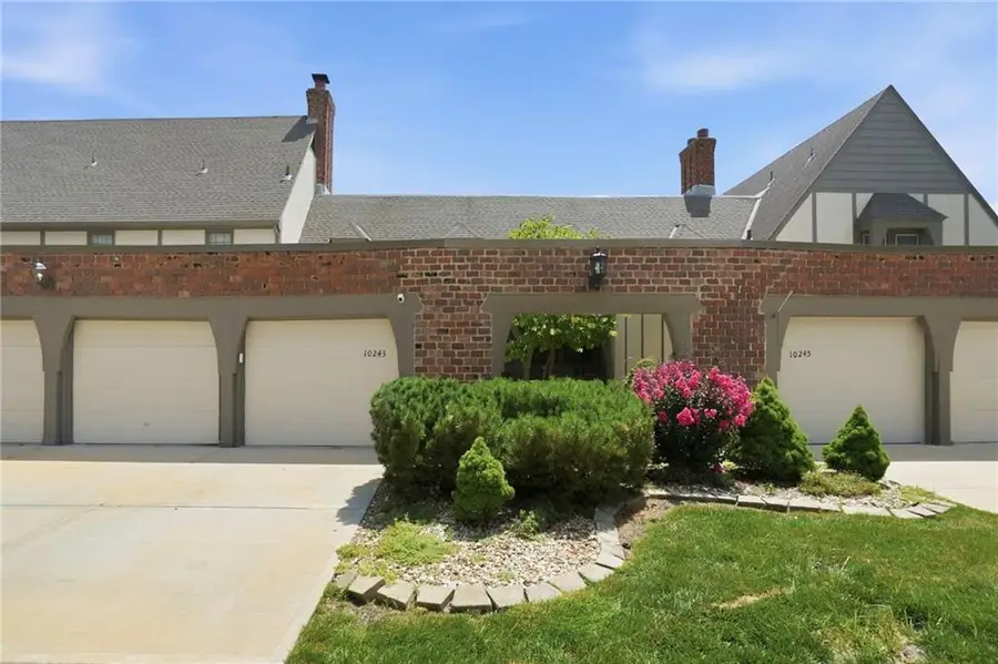 10243 Foster Street, Overland Park, KS 66212 - #3