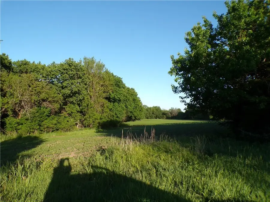 1076 Xavier Road, Mapleton, KS 66754 - #2