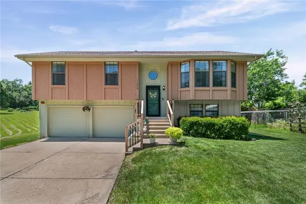 11424 N Mcgee Street, Kansas City, MO 64155