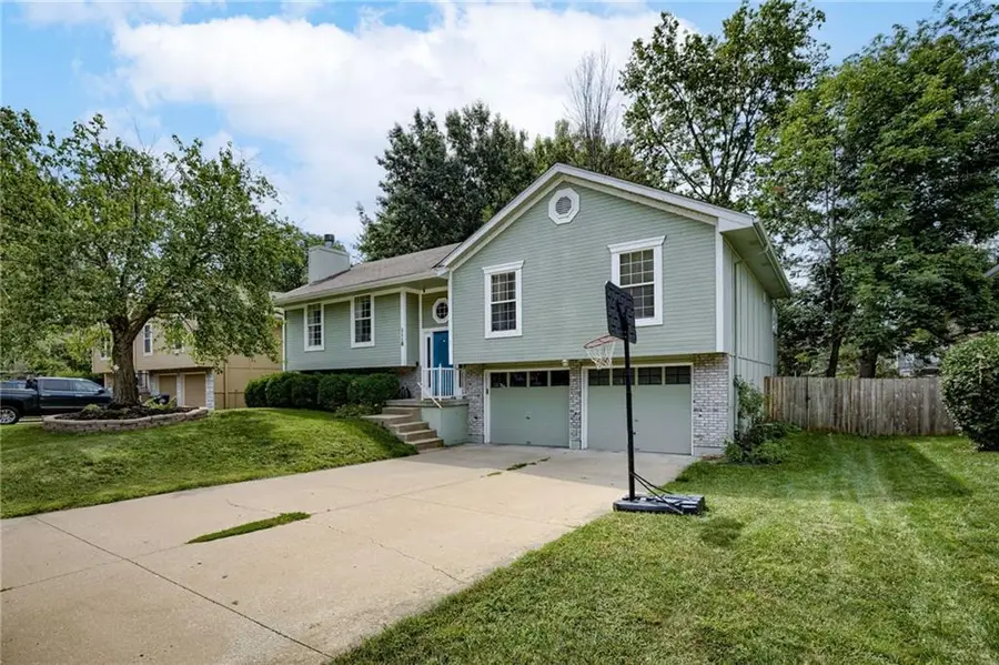 1118 SW Eastman Court, Blue Springs, MO 64015 - #3